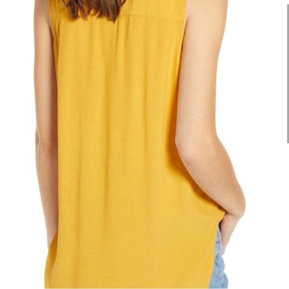 Treasure & Bond Gold Pleated Top - Picture 3 of 14